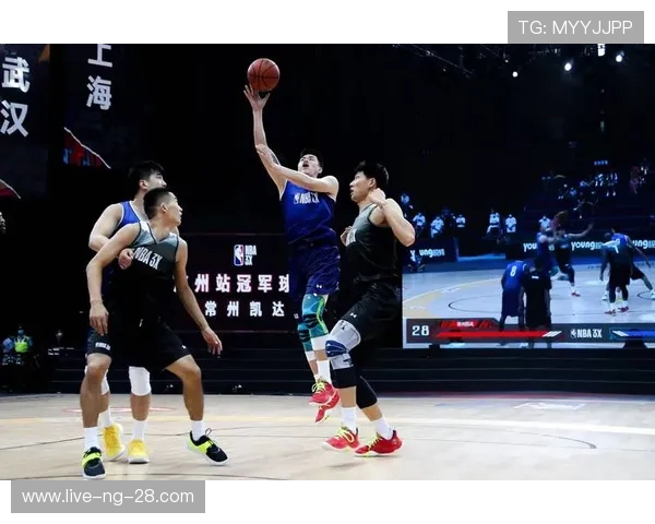 杭州篮球队在总决赛积分榜中以58分稳居首位展现强劲实力