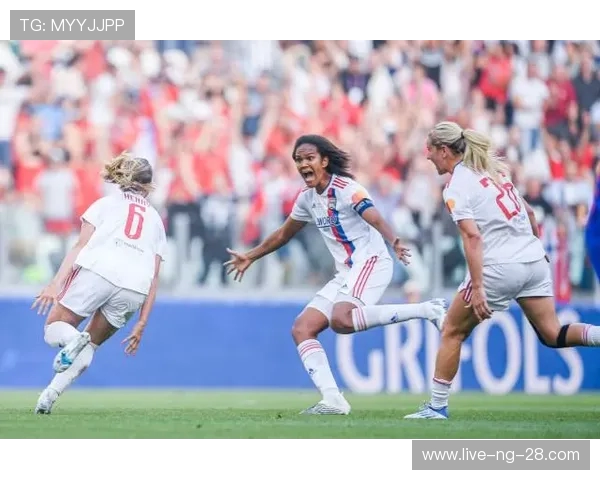 巴萨女足与里昂女足巅峰对决展现女子足球的魅力与激情